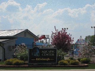 Aquatic Center sign w pool