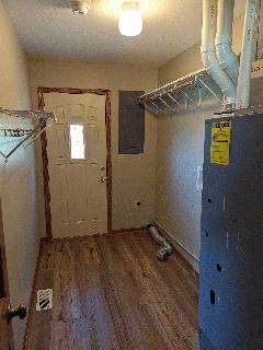 712 Eisenhower Dr Utility Room